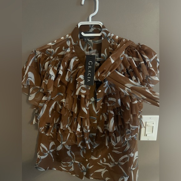 New Nordstrom sheer blouse - Picture 1 of 3